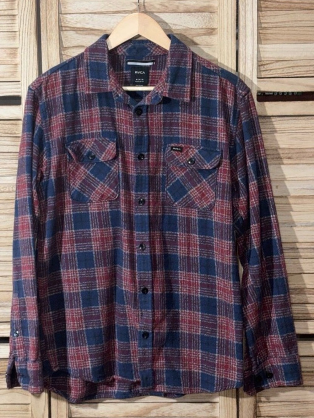 RVCA Red and Blue Plaid Flannel Button-Up Shirt Thick Textured Size M